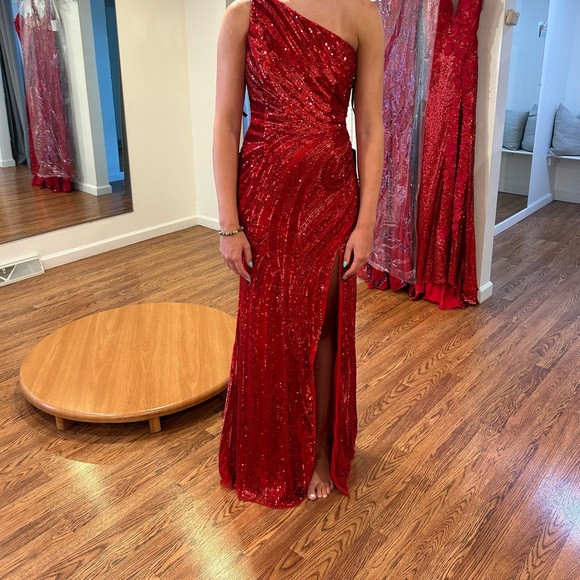 Primavera Couture Dresses & Skirts - Primavera Couture One-Shoulder Red Dress